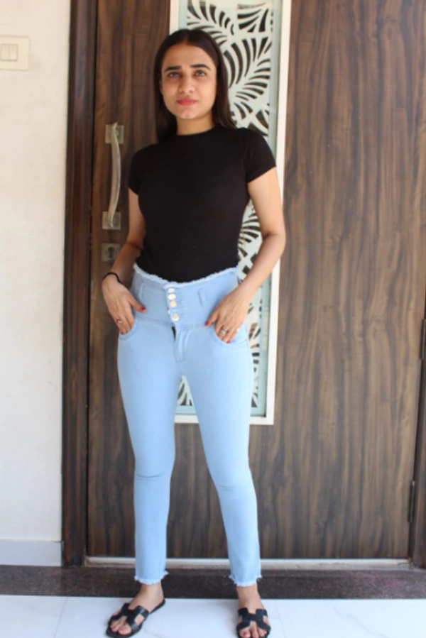 HIGH BELT JEANS